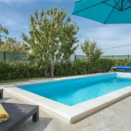 Villa Mons Aureus Gornje Sitno