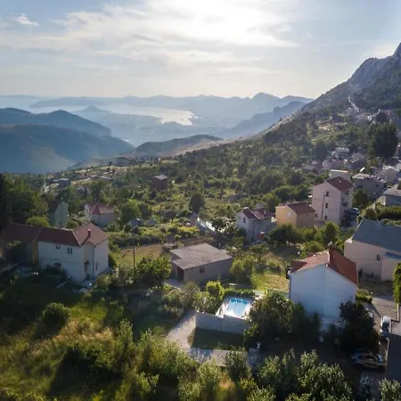 Villa Mons Aureus Gornje Sitno