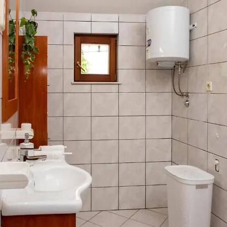 Villa Mons Aureus Gornje Sitno